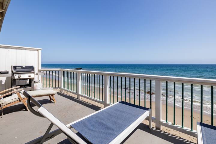 New Superior Malibu Road Oceanfront Townhouse gallery image 2