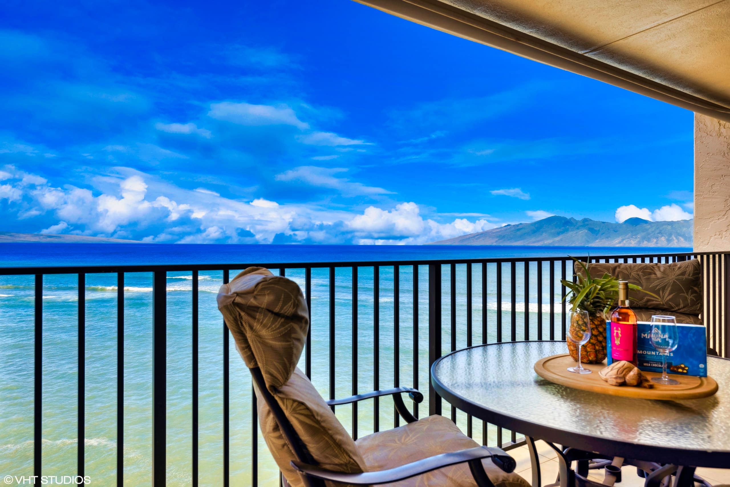 Condo in Lahaina · ★4.93 · 2 bedrooms · 3 beds · 2 baths - Image 1