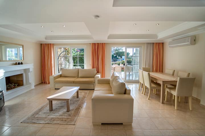 Emerald Villa In ÖLüdeniz - Ovacık, Çeşme-Izmir, Türkei