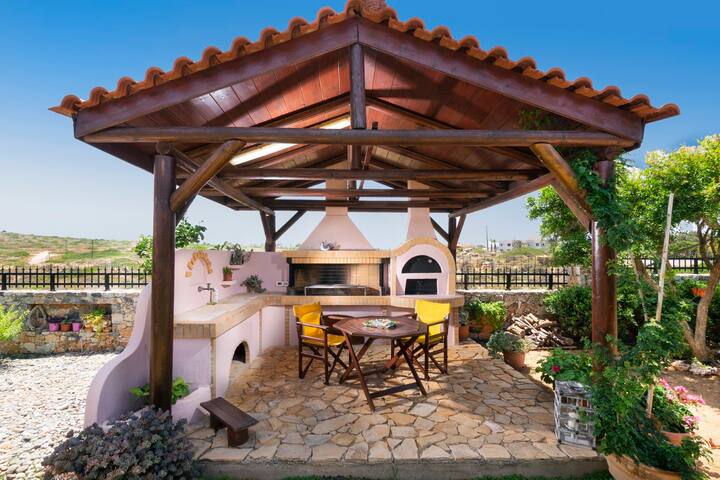 Beach front*Walk to Restaurant*Hydromassage*Basket gallery image 5