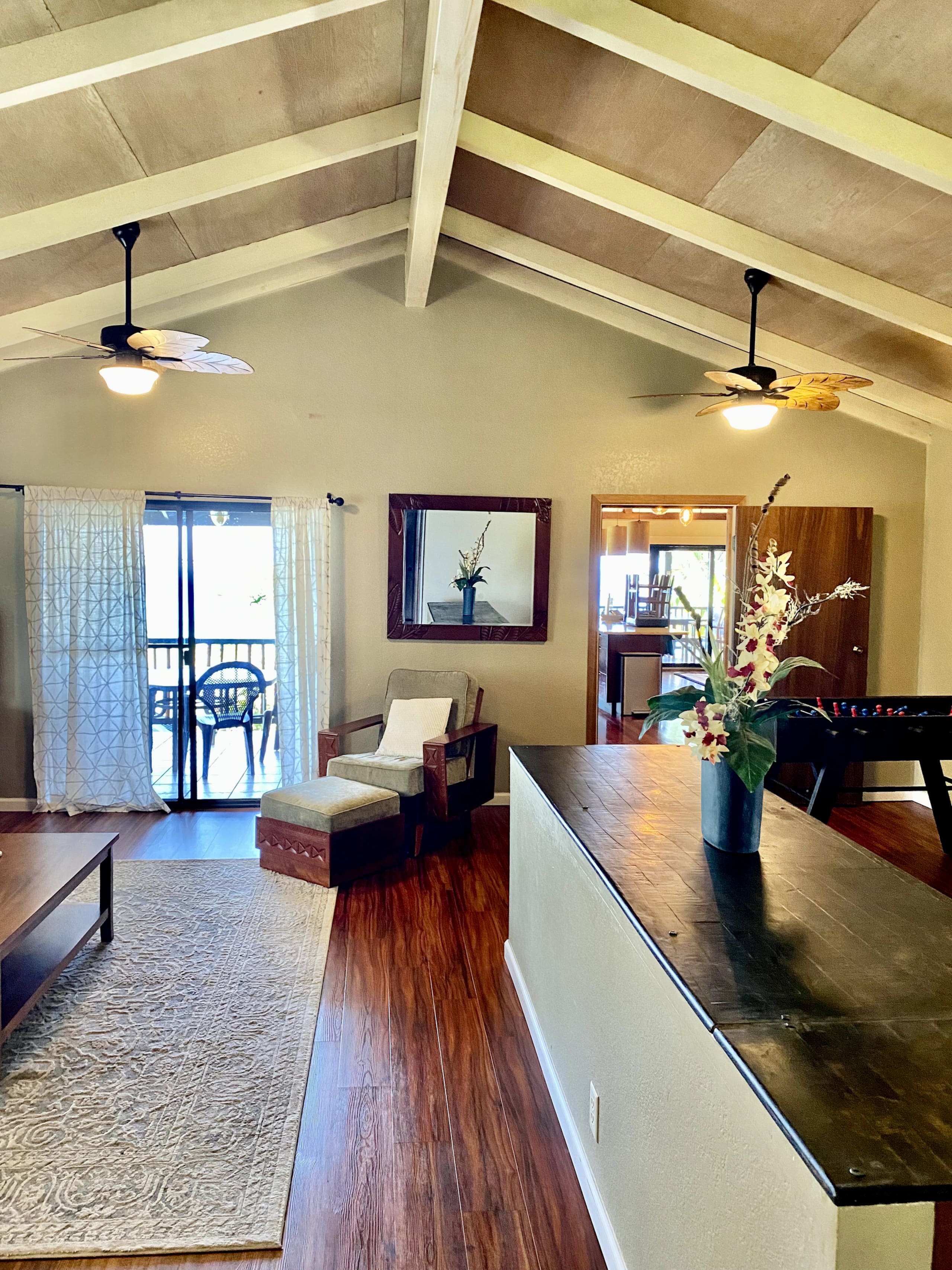 Home in Kailua-Kona · ★4.96 · 6 bedrooms · 10 beds · 5 baths - Image 15