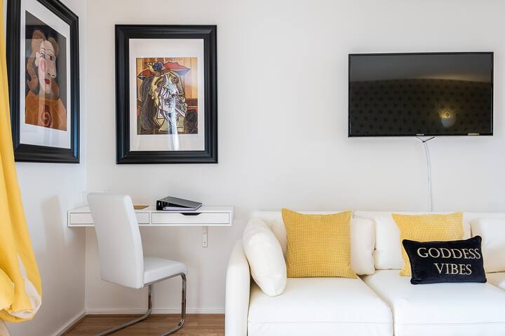 Spacious 2 Bed in Cromwell Road/Gloucester Road gallery image 3