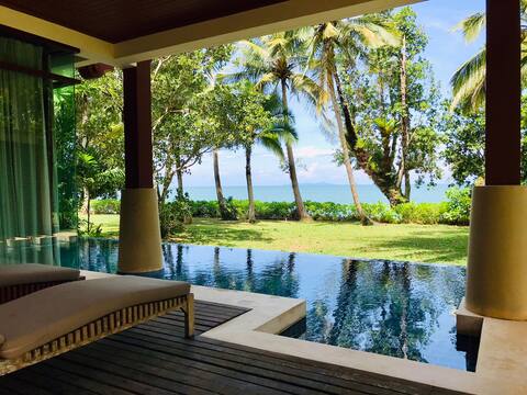 Amatapura Beach front Villa 10