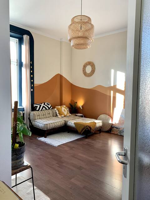 Top Airbnb: Artist apartment in the trendy Plagwitz district in Altlindenau