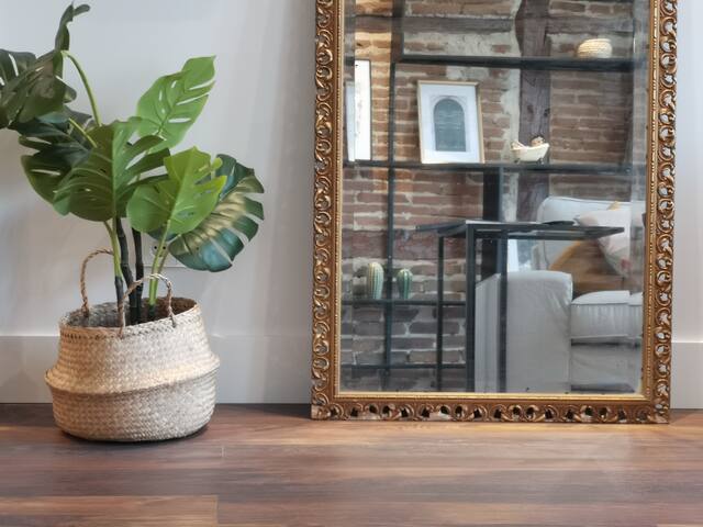 Luxury in GRAN VÍA & SOL: Awesome & Classy gallery image 3