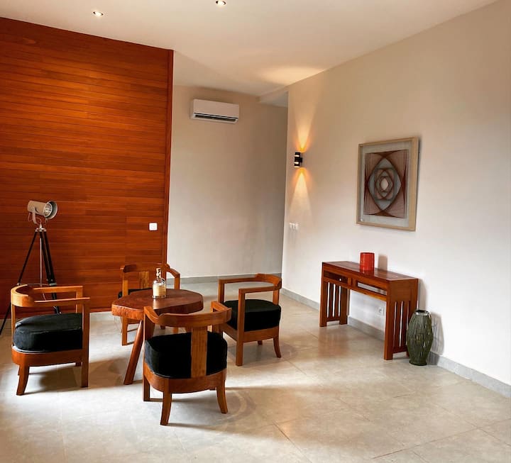 Oasis - Elena - 4bedroom Villa With Private Pool - Cameroon