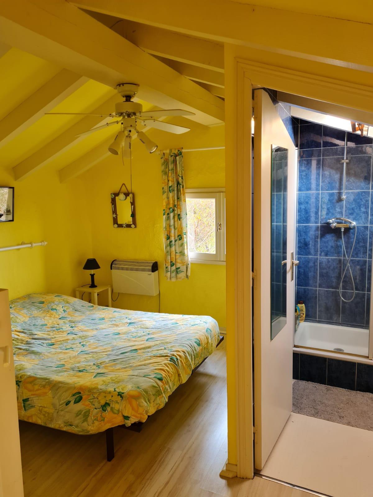 Dormitorio 1 con baño