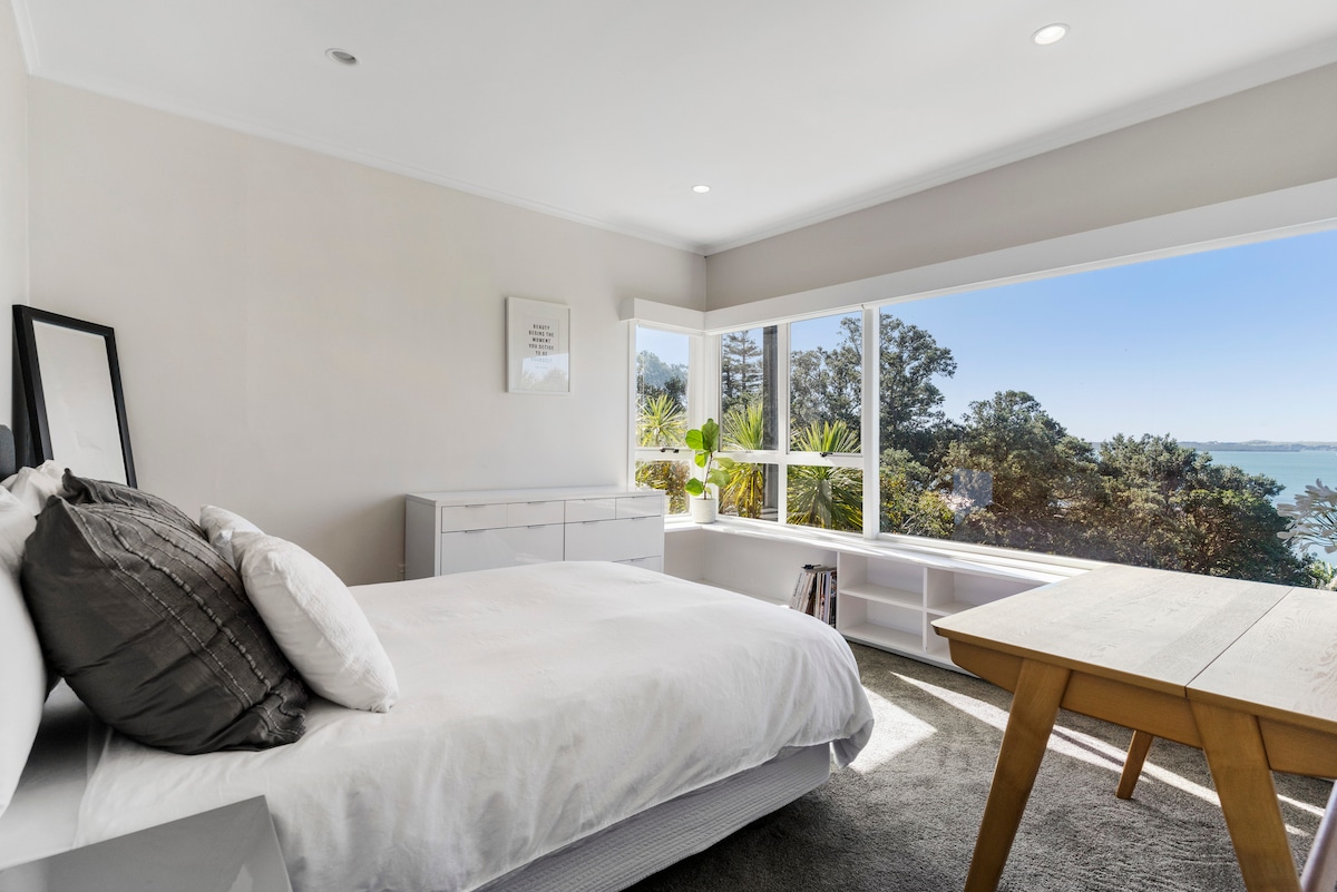 Dormitorio en la planta baja (cama matrimonial)