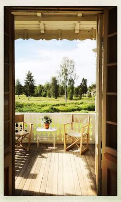 Century villa in the hart of Dalarna, by the river