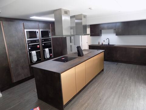 The Cadwaladr Direct. Caernarfon