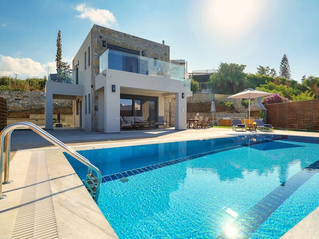 Olive and Sea – Villa Sea with heated pool