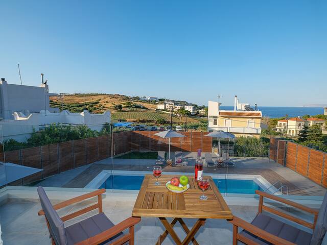 Olive and Sea – Villa Sea with heated pool gallery image 2