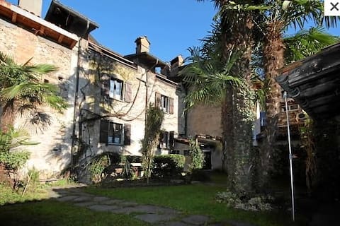 Rustikales Tessinerhaus mit fireplace/balcony/garden