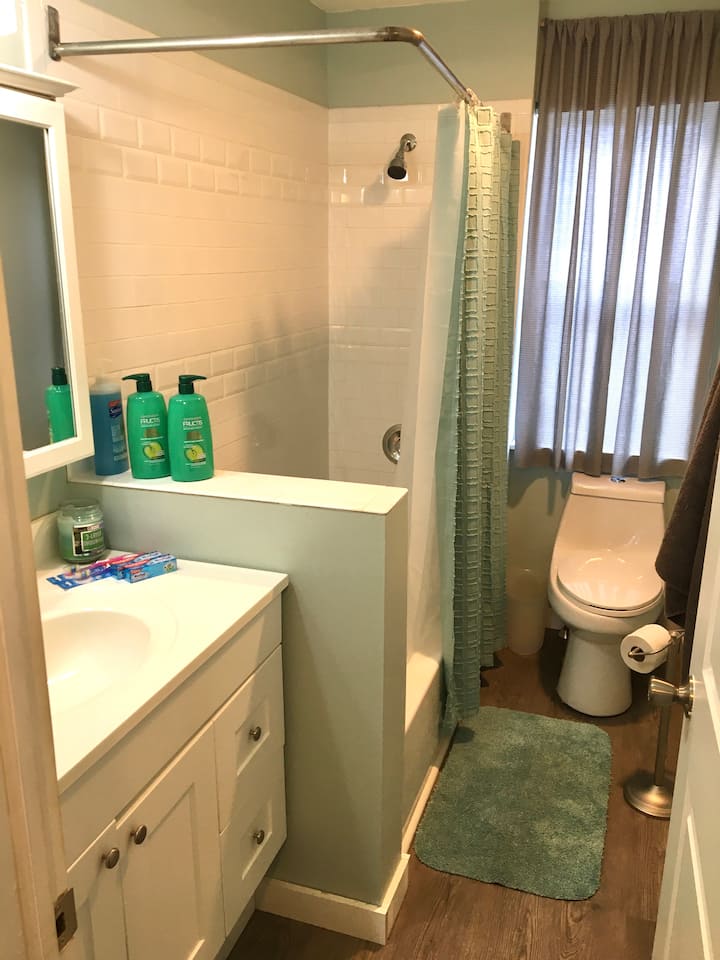 Top 12 Airbnb Vacation Rentals Near Six Flags, New Jersey Updated