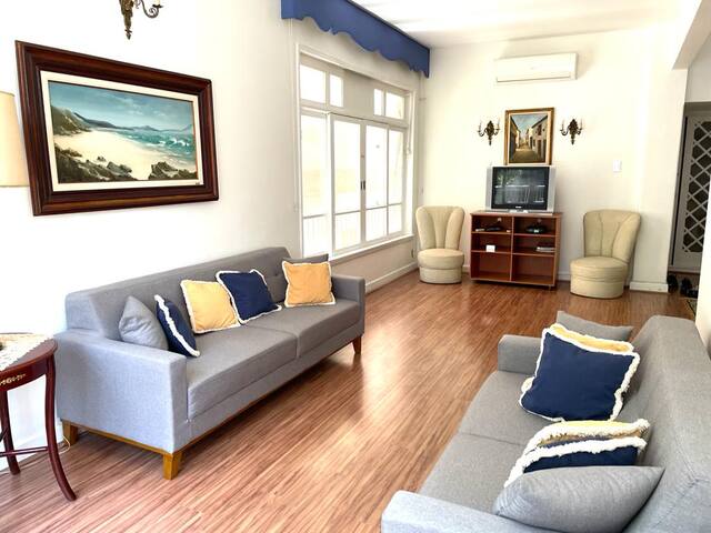 Large apartm. Leblon great location