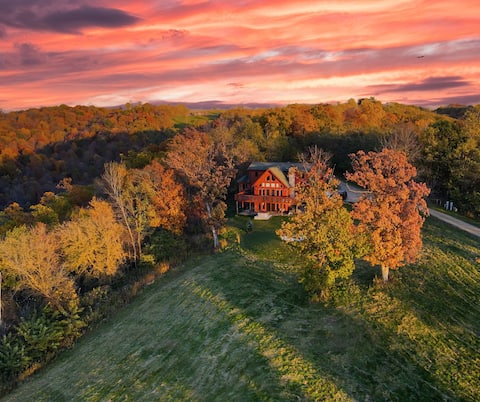 River View Lodge: Huge 3BR/3.5BA w/ stunning views