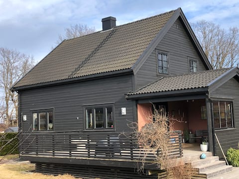 Nice 4 bedroom detached house, child friendly area