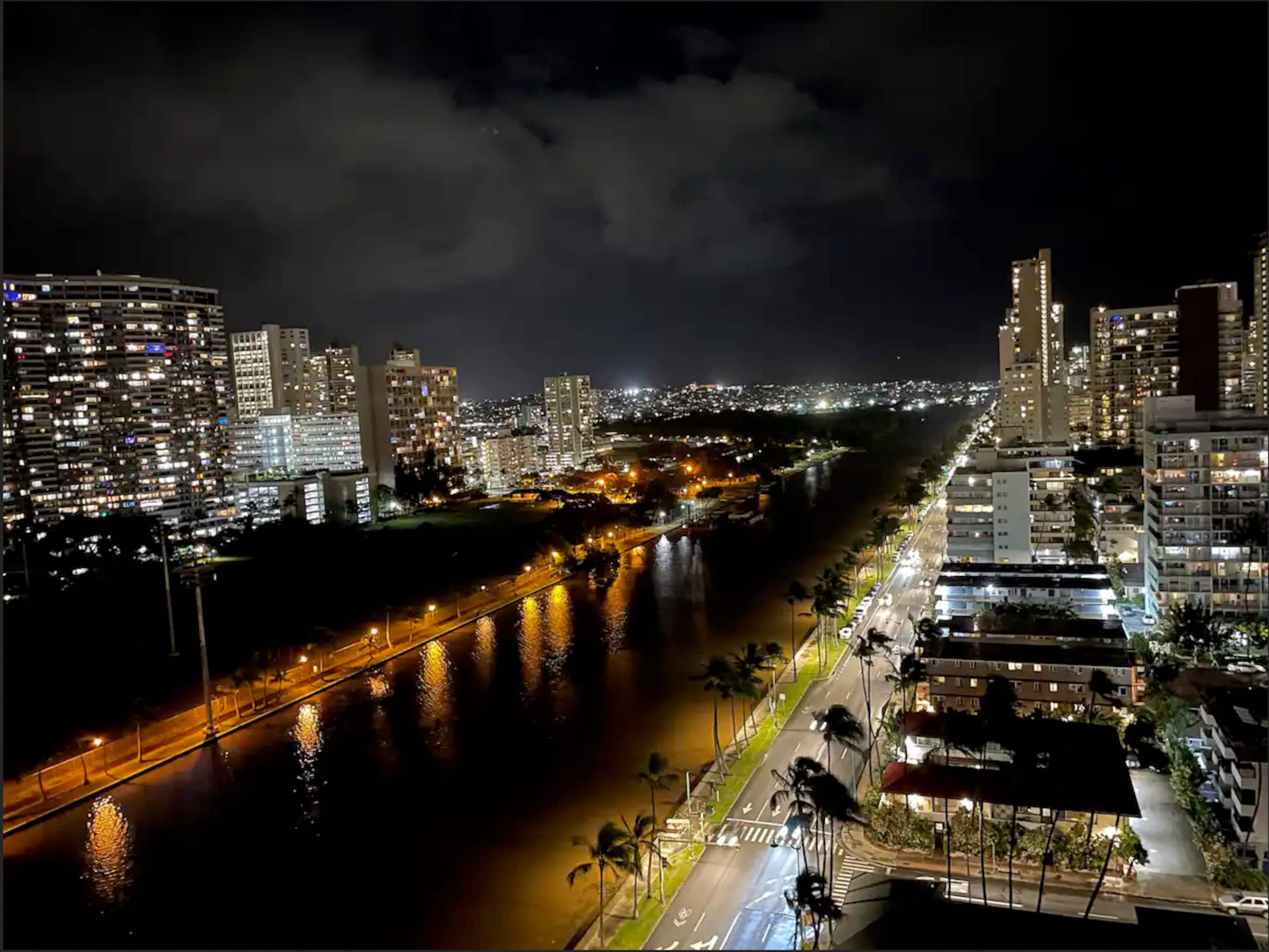 Condo in Honolulu · ★4.78 · 1 bedroom · 2 beds · 1 bath - Image 9