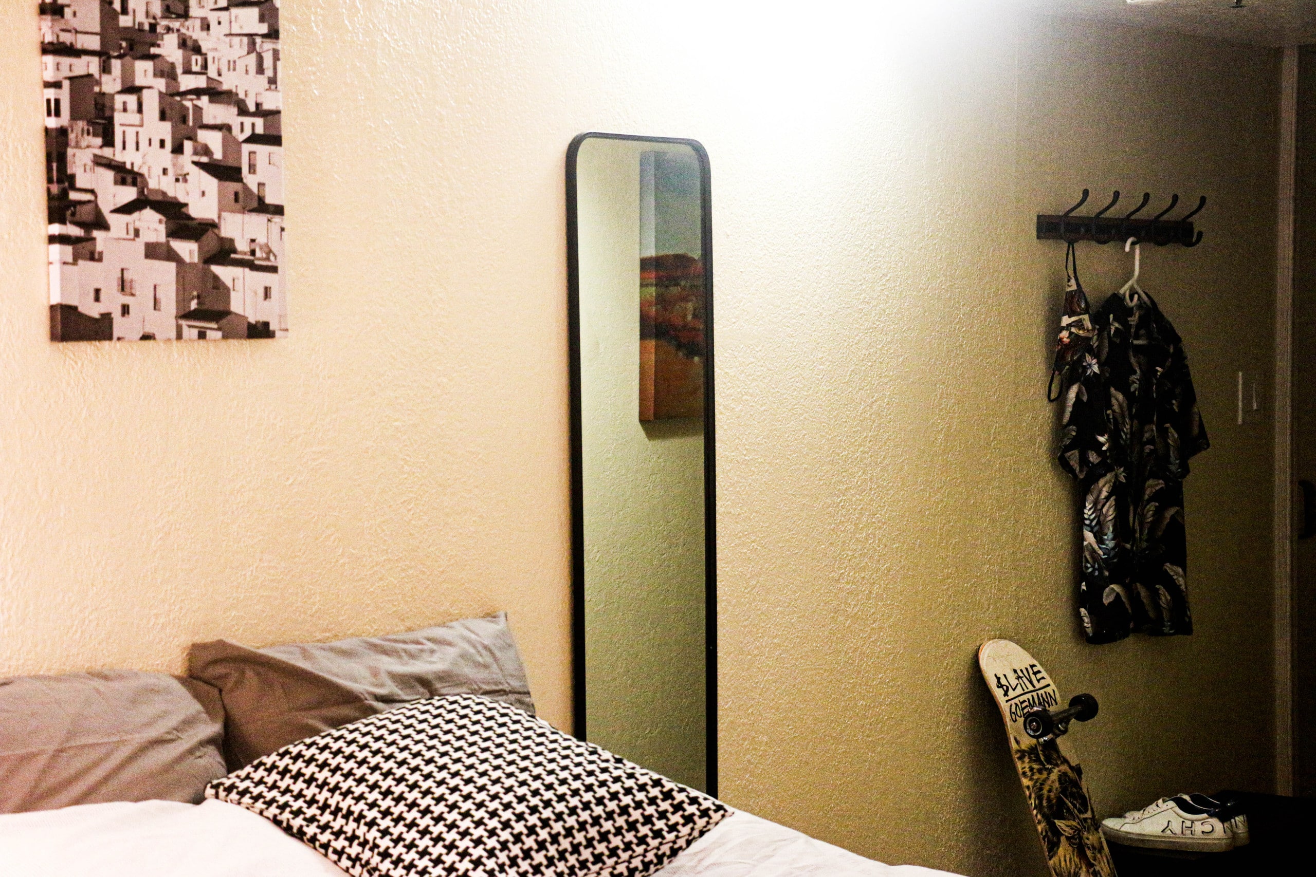Condo in Honolulu · ★4.78 · 1 bedroom · 2 beds · 1 bath - Image 4