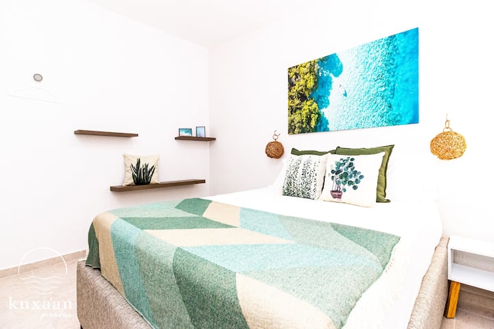 Habitación queen + cama doble • Departamento Kuxa'an Paradise