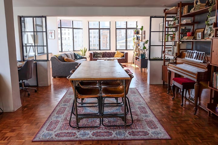 Central 2 bed Cape Town Penthouse No Loadshedding