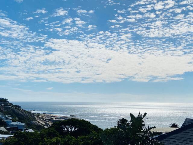 Beach Villa w Sea View & 100 m to Paradise Beach gallery image 5