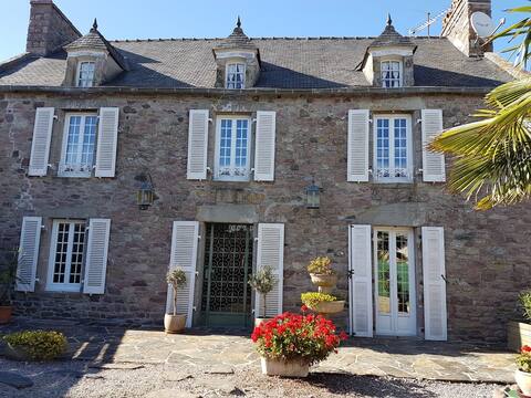 The harbour master's office, the beach is a 5-minute walk away!