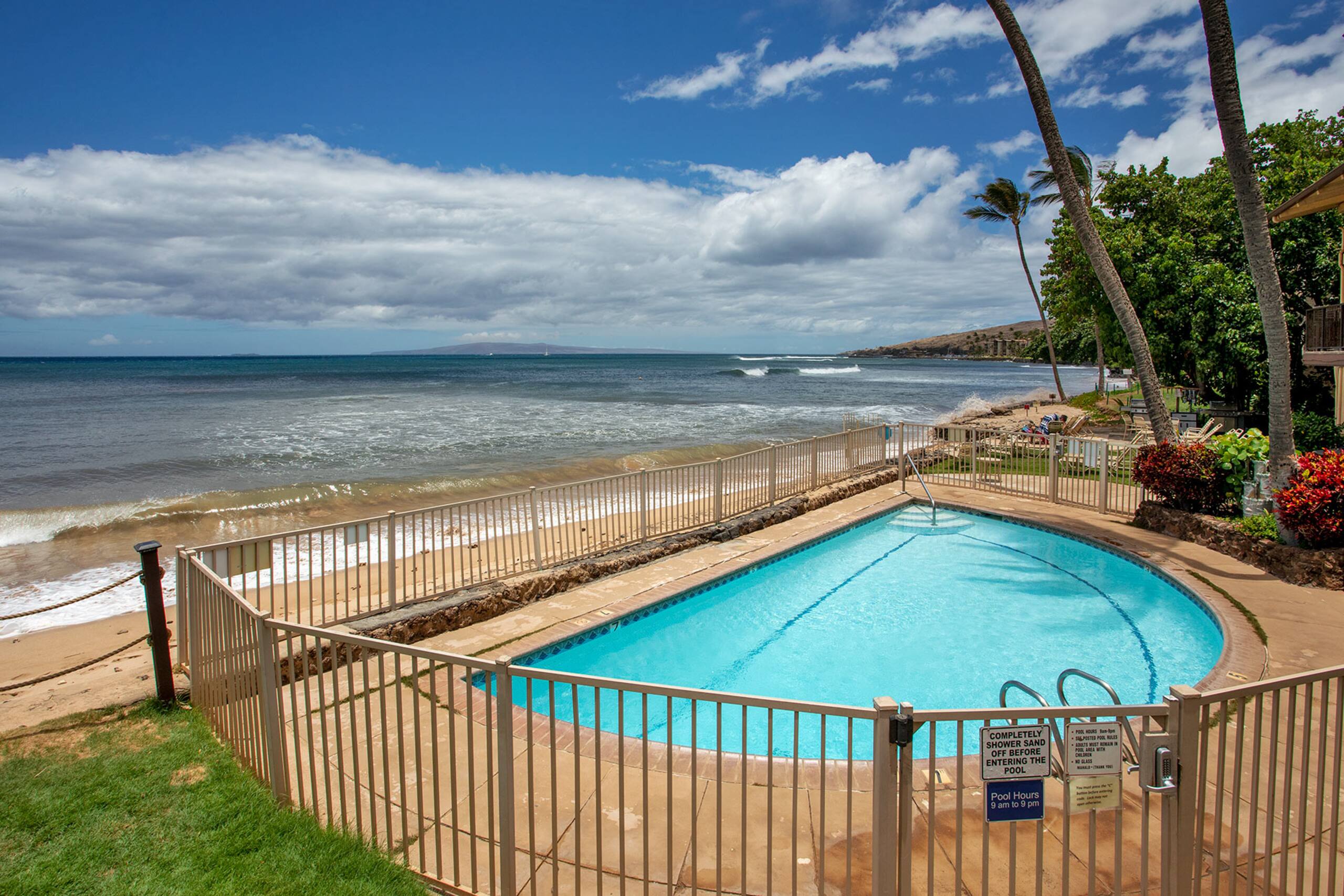 Condo in Wailuku · ★4.84 · 2 bedrooms · 4 beds · 2 private baths - Image 34