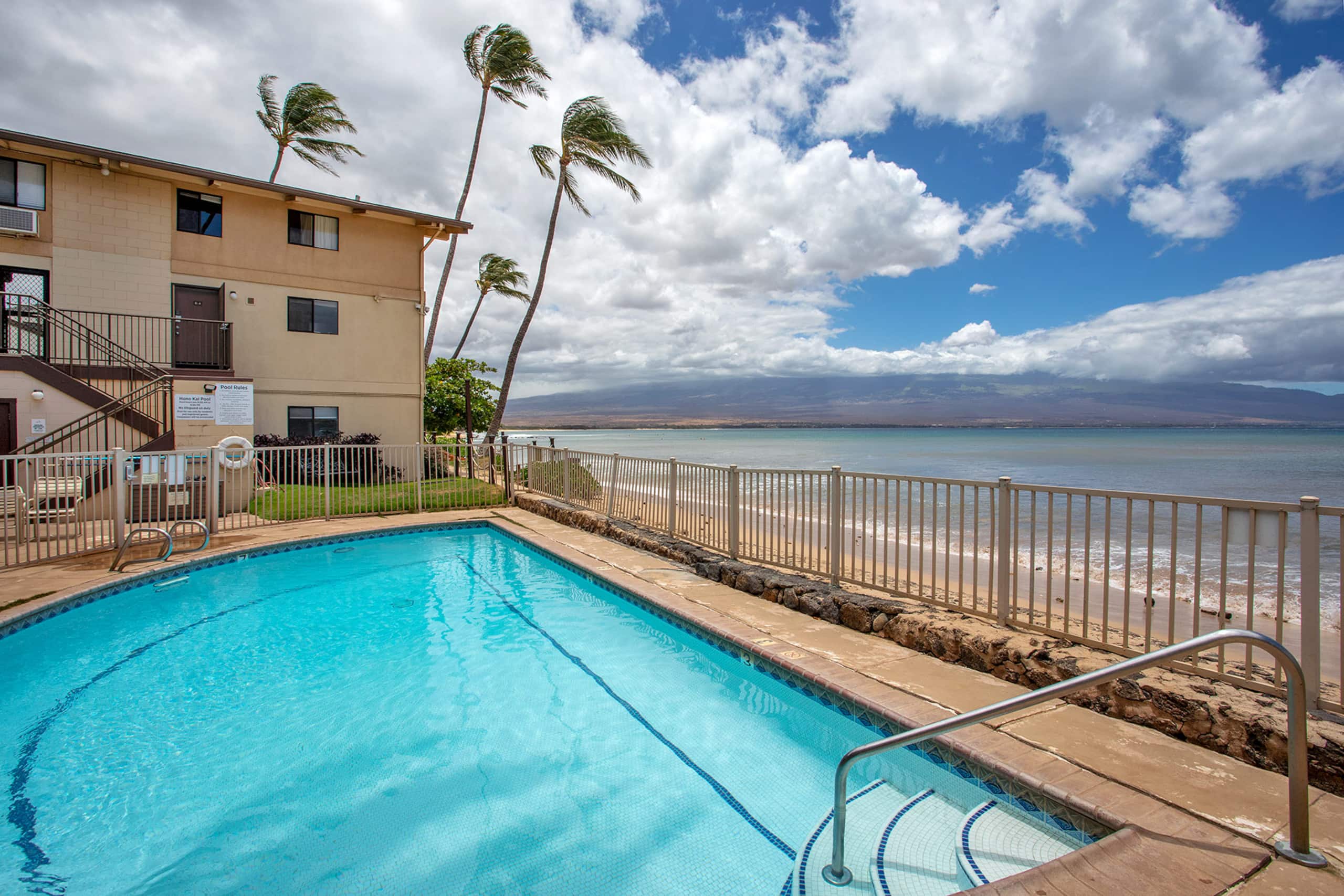 Condo in Wailuku · ★4.84 · 2 bedrooms · 4 beds · 2 private baths - Image 33