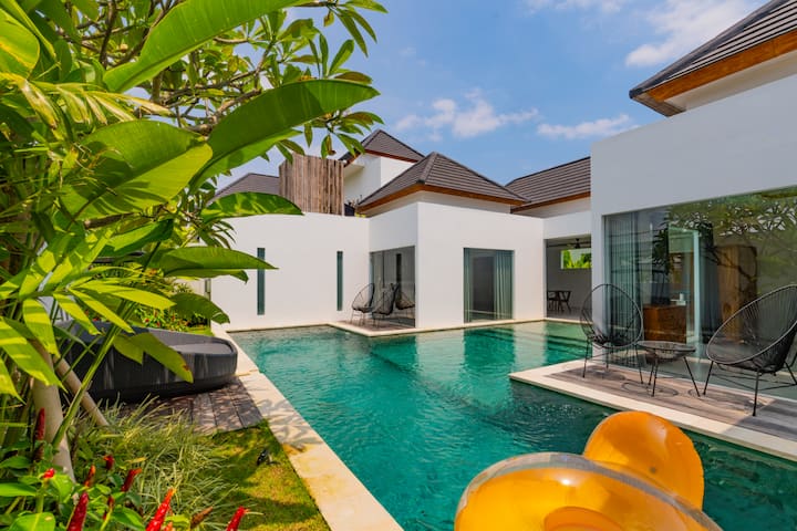2br Villa Pool & Billiard  Seminyak Beachside - Seminyak