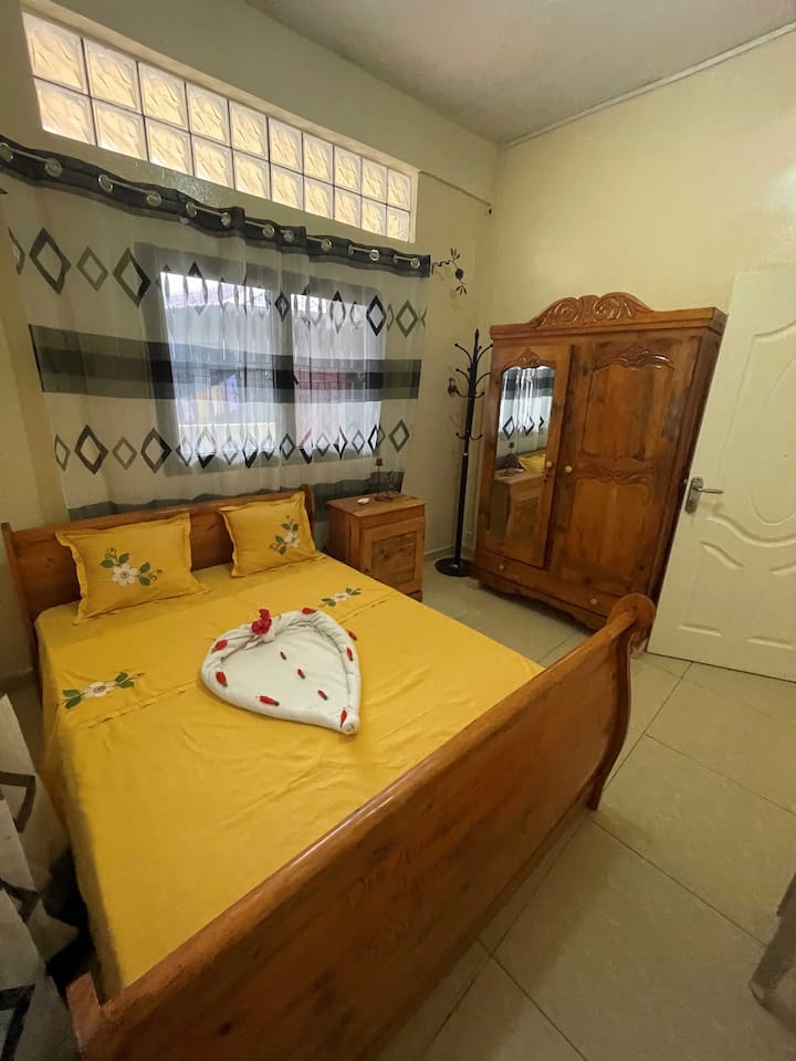 საძინებელი 1