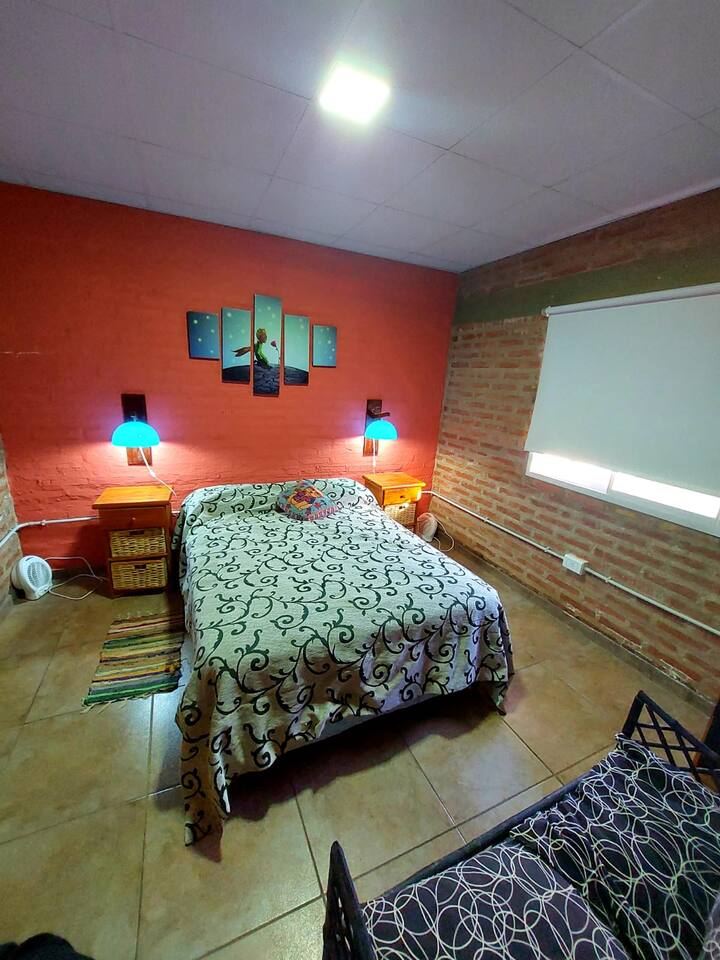 Spálňa s manželskou posteľou 