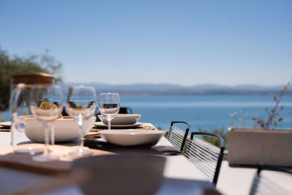 A seafront villa with a pebble cove, an hour from Athens, Vasiliko, Greece, photo 7 of 10