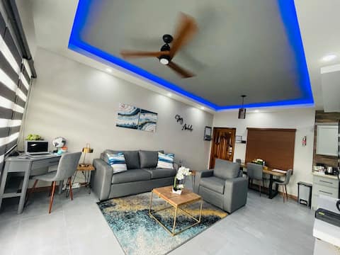Ultra Chic! Modern 1 Bedroom Apt with 2 beds