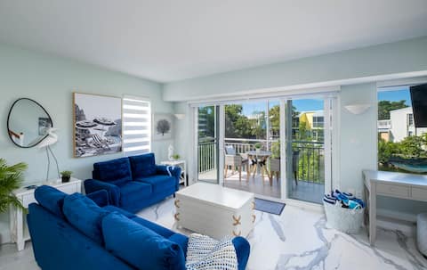 Successful Airbnb property: Overlooking Saltwater Lagoon Free Kayaks Renovated in Key Largo