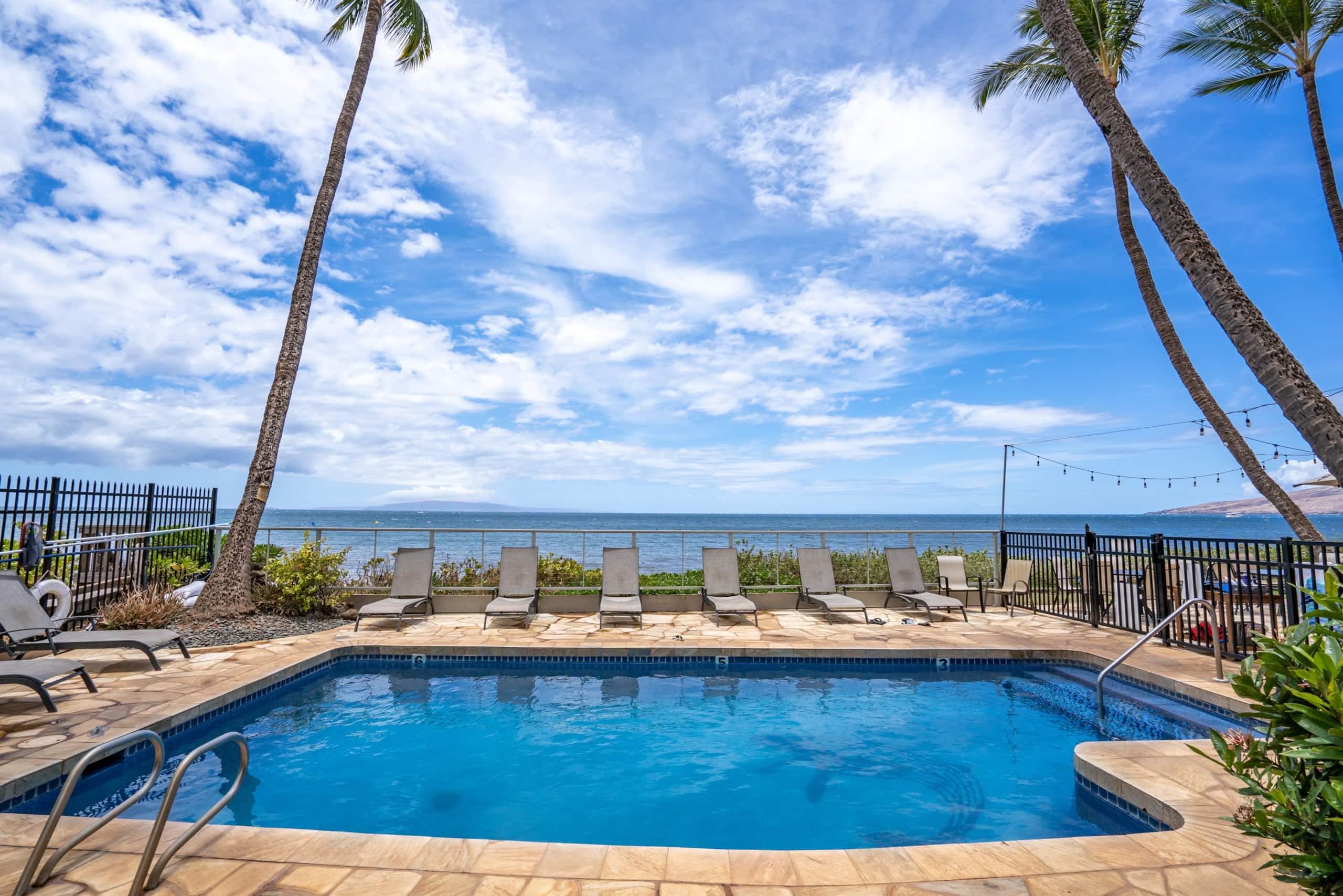 Condo in Kihei · ★4.97 · 2 bedrooms · 2 beds · 2 baths - Image 23