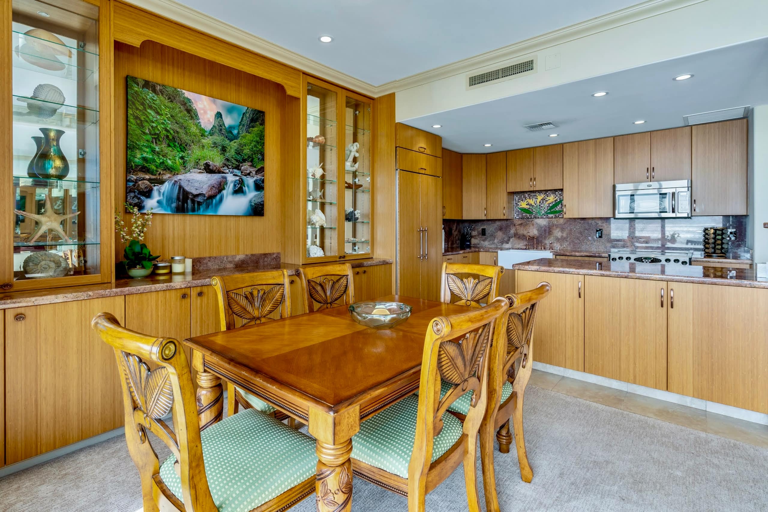 Condo in Kihei · ★4.96 · 2 bedrooms · 2 beds · 2 baths - Image 14