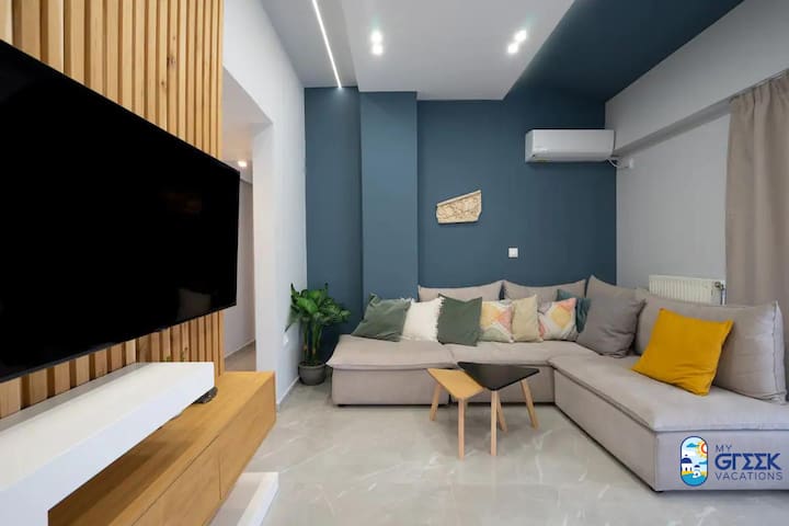 Modern Penthouse with Parking, Terrace & BBQ