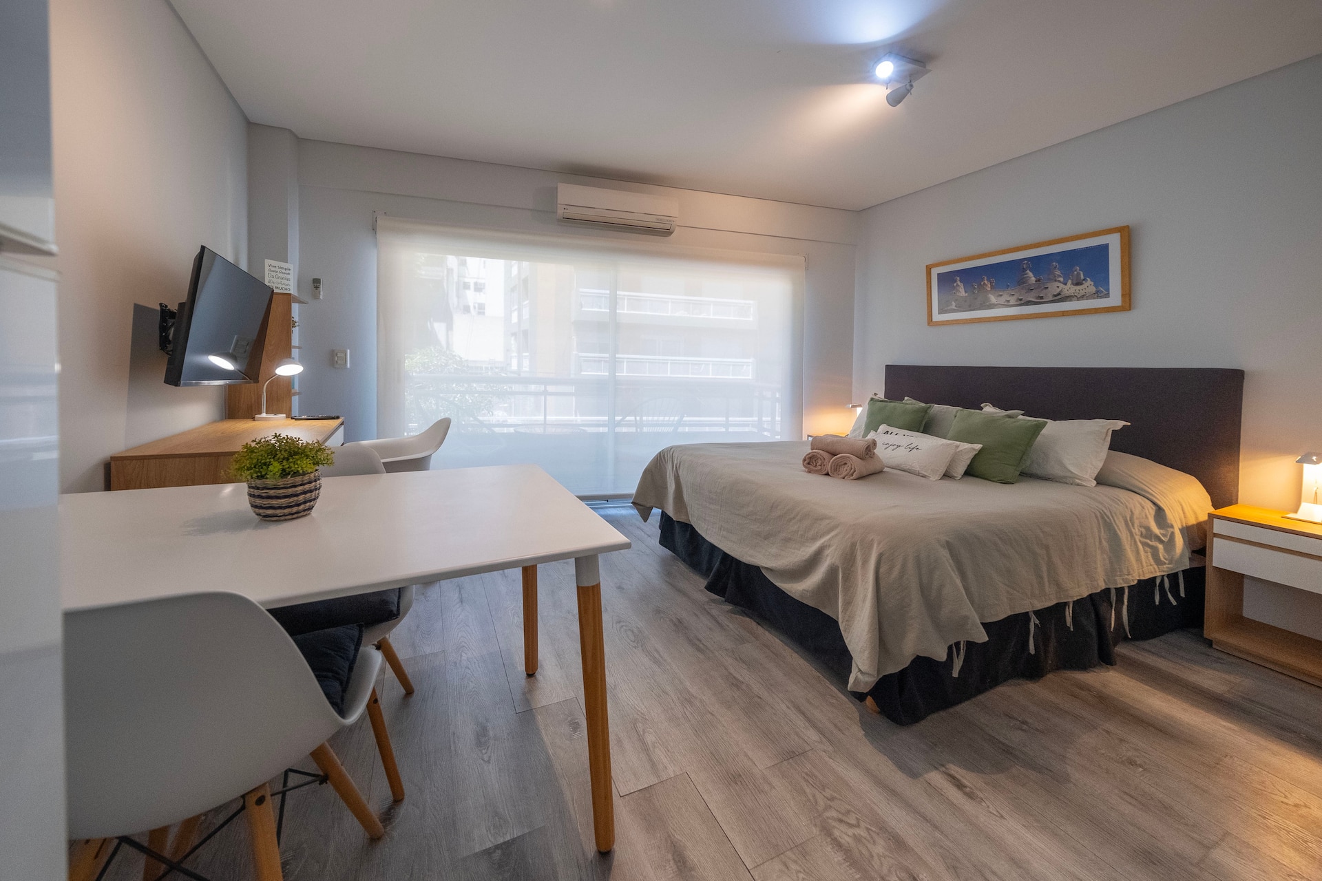 Furnished studio with balcony in Palermo
