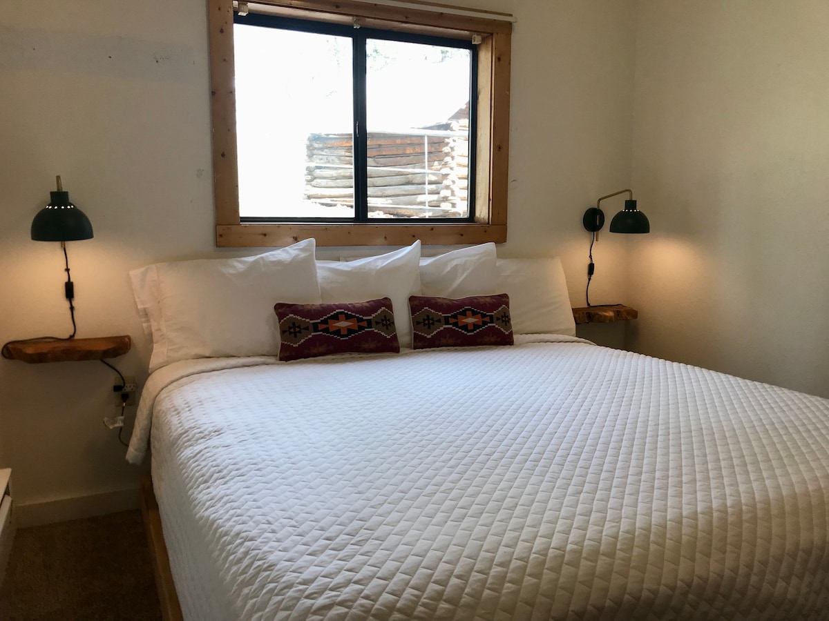 საძინებელი 1