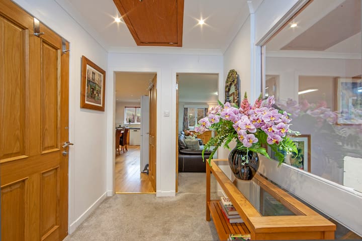 Upstairs hallway 