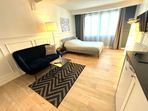 Propriété Airbnb réussie: Cosy Studio downtown Netflix & WIFI included à Orléans
