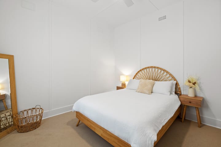 Glavna bračna soba (160x200)