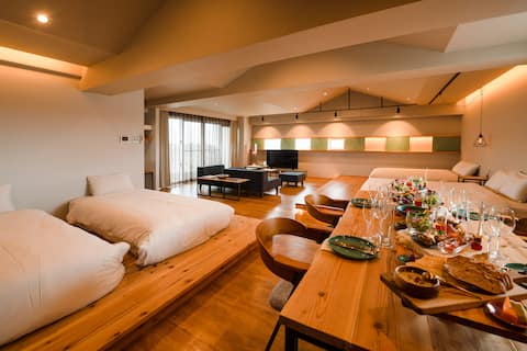 One spacious room per floor,  Near Station