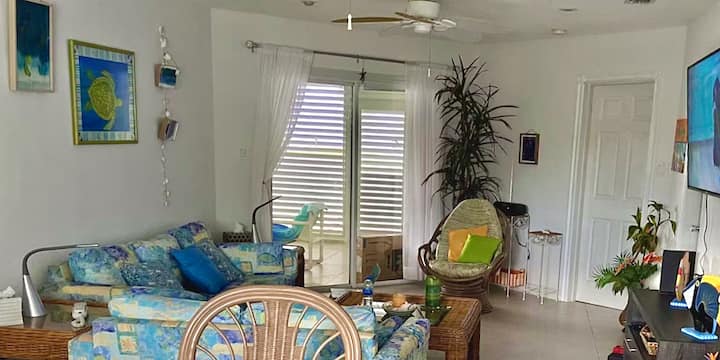 Beach & Pool In 2br Secluded Condo At Rum Point - Cayman Islands