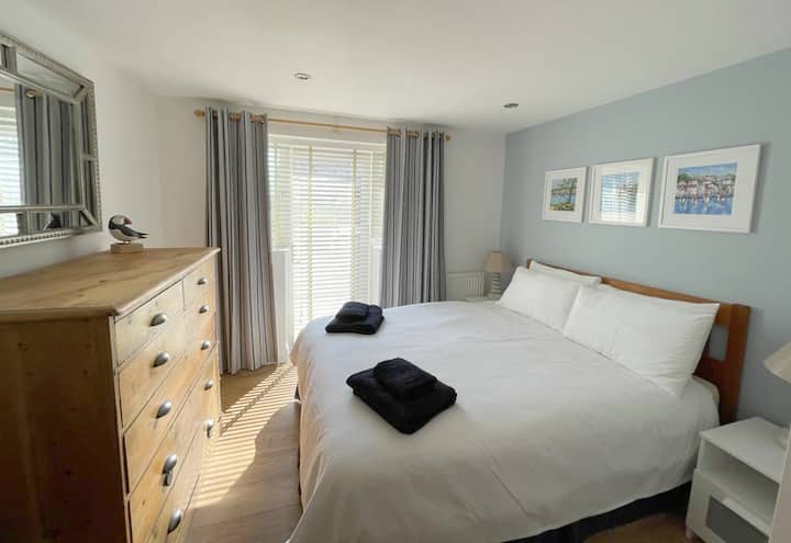 חדר שינה ראשי קינג סייז