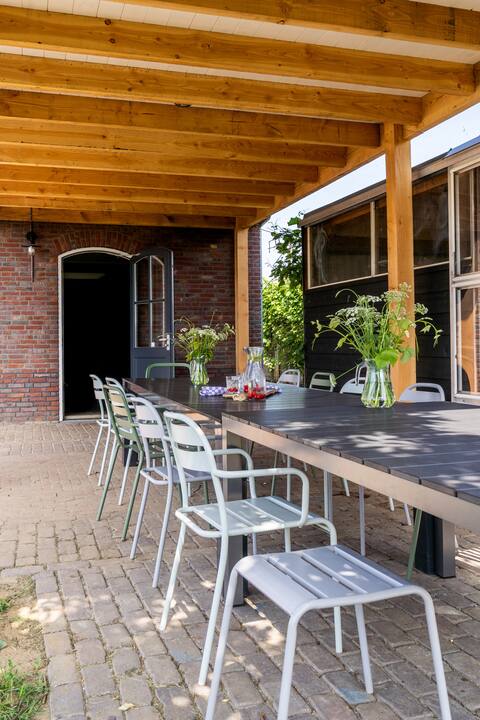 Luxurious holiday cottage (16 persons) Limburg