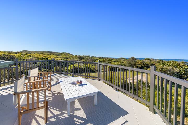 Teewah Tranquility Beach House _ Noosa North Shore gallery image 3