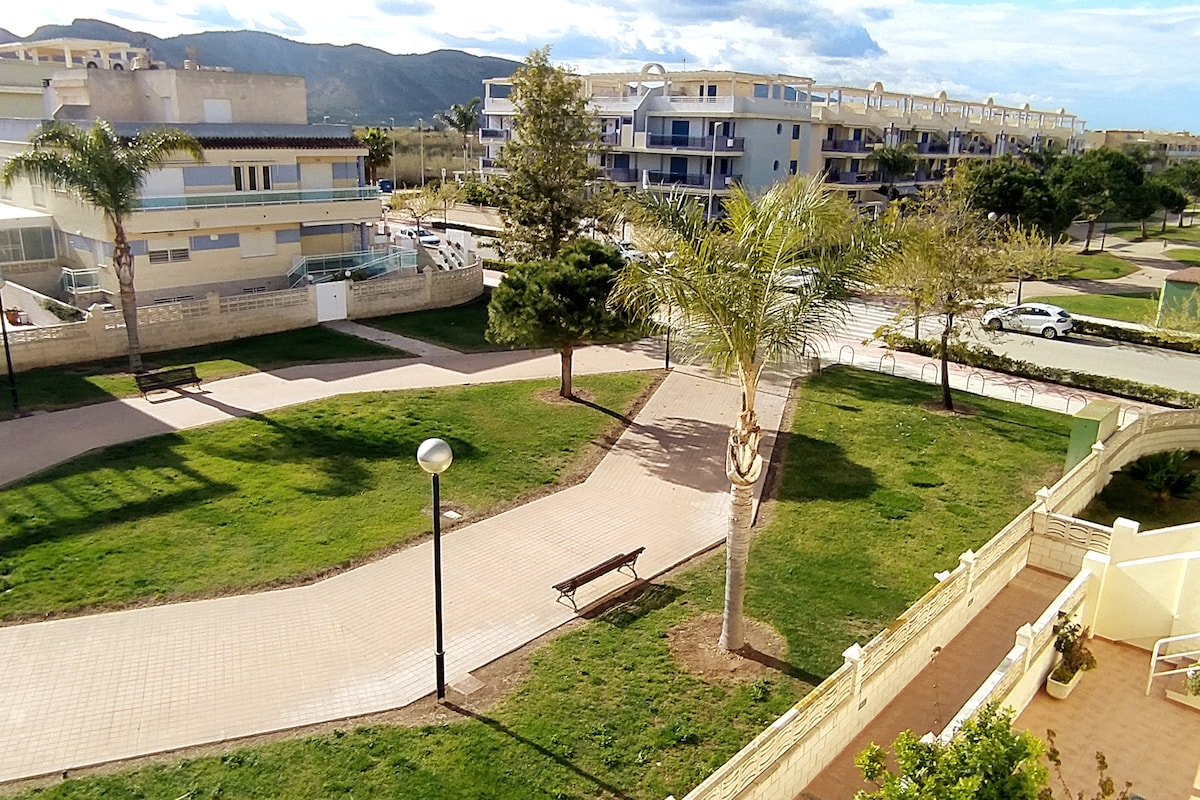 Annonce Airbnb populaire: Beautiful penthouse on the beach. Relaxation and fun à Xeraco