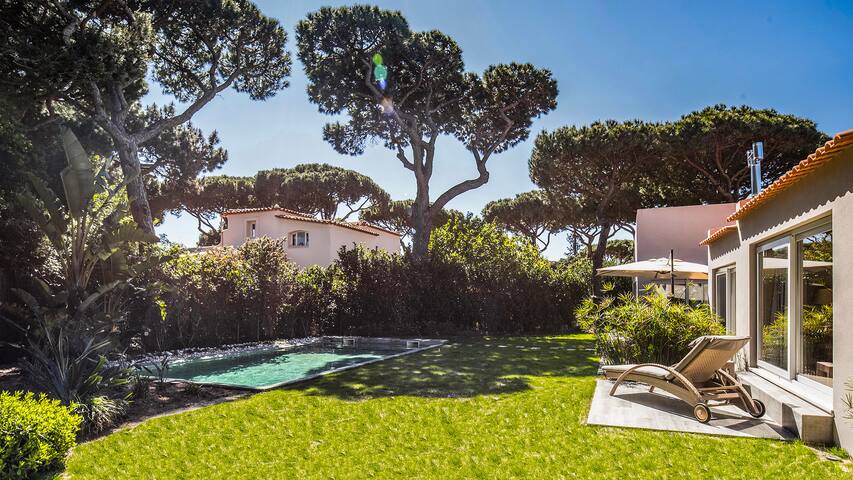 Golf Villa Cascais gallery image 2